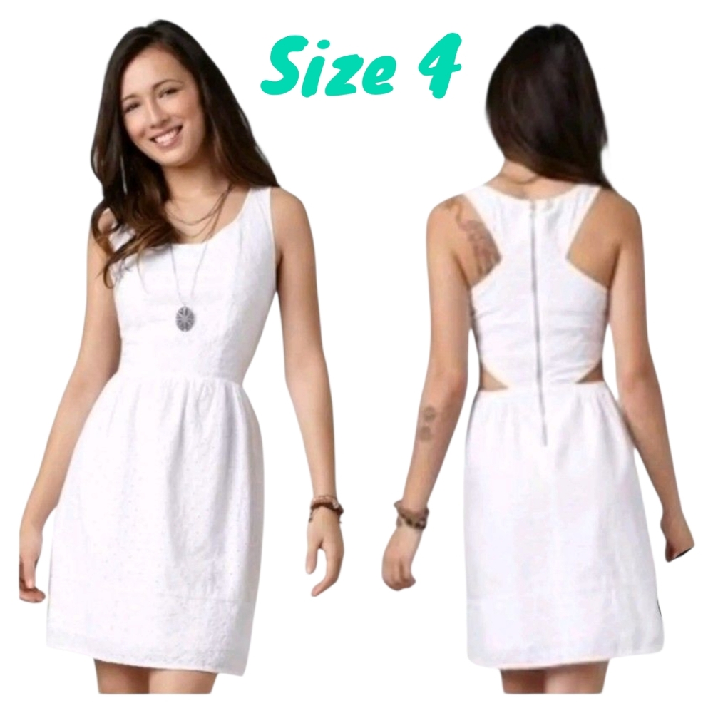 American Eagle Eyelet Cutout Mini Dress White Cotton Sleeveless A Line Size 4